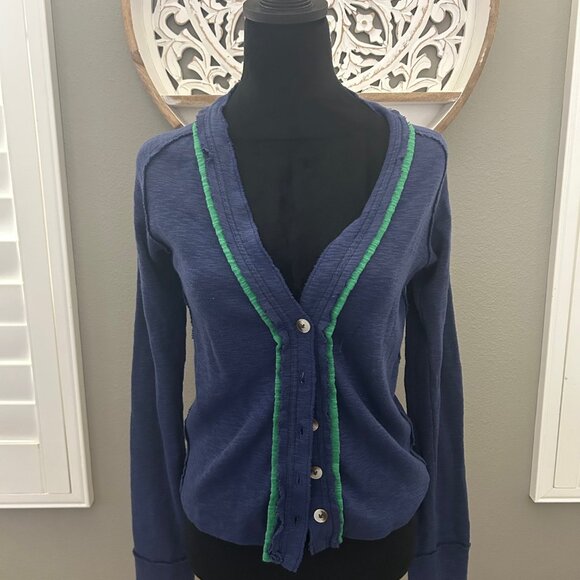 Free People We The Free Tipton Cardigan Button Down Slim Relaxed Fit SZ M Blue - Picture 1 of 7